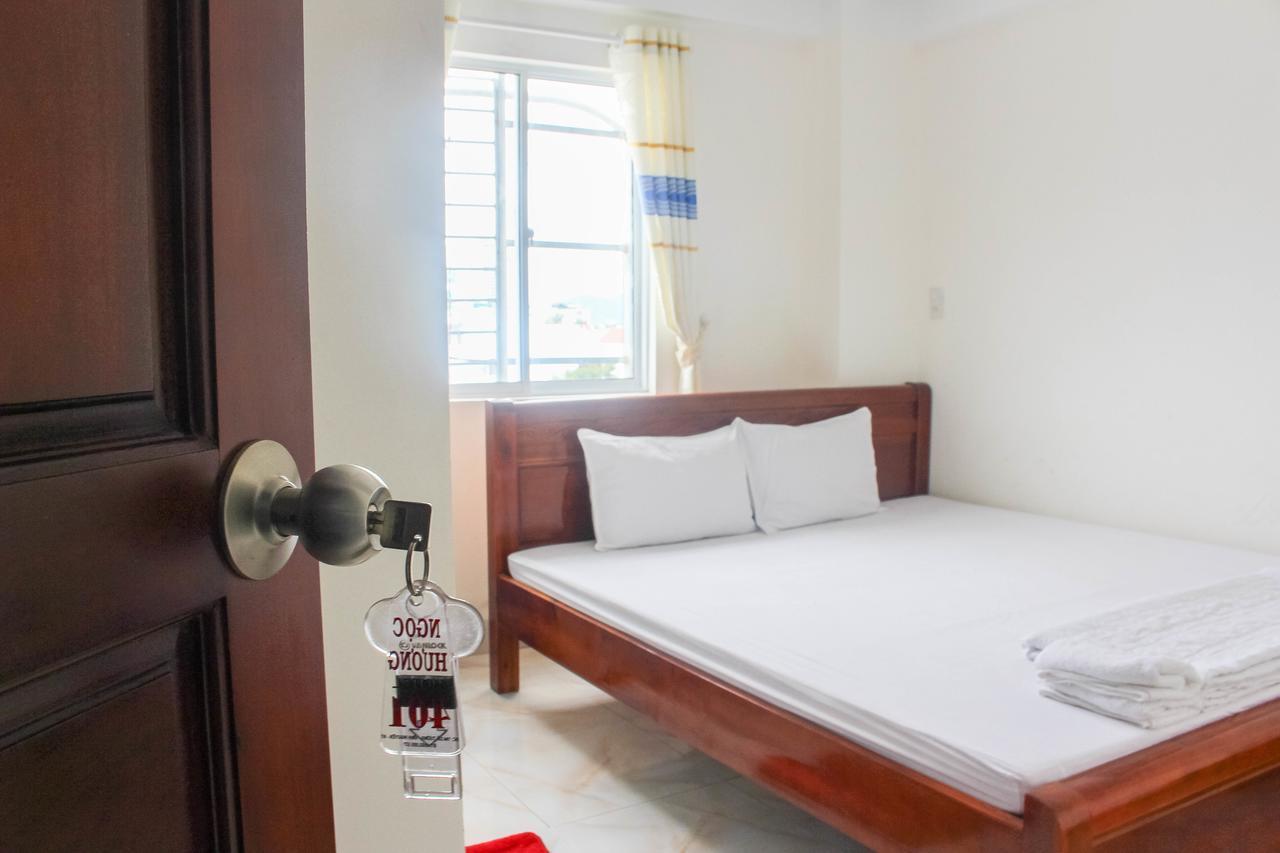 Hotel I Ngoc Huong Нячанг Экстерьер фото