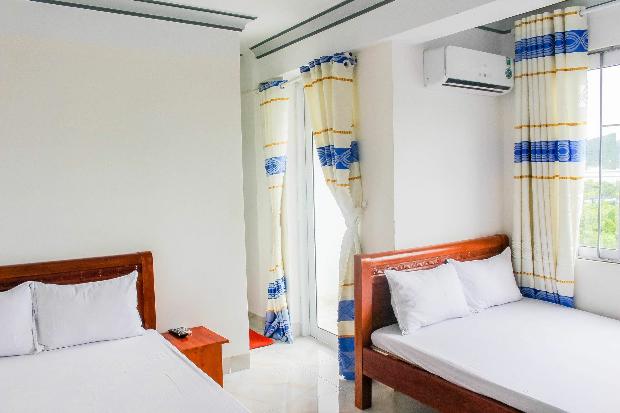 Hotel I Ngoc Huong Нячанг Экстерьер фото